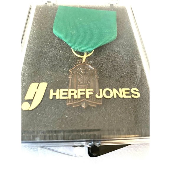 Vintage Jewelry Vintage Citizenship Award Medal Charm Pendant Herff